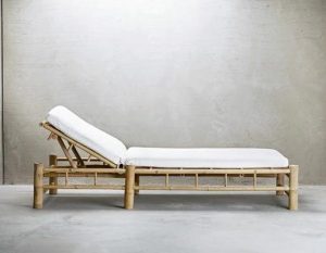 מיטת שיזוף יחיד במבוק