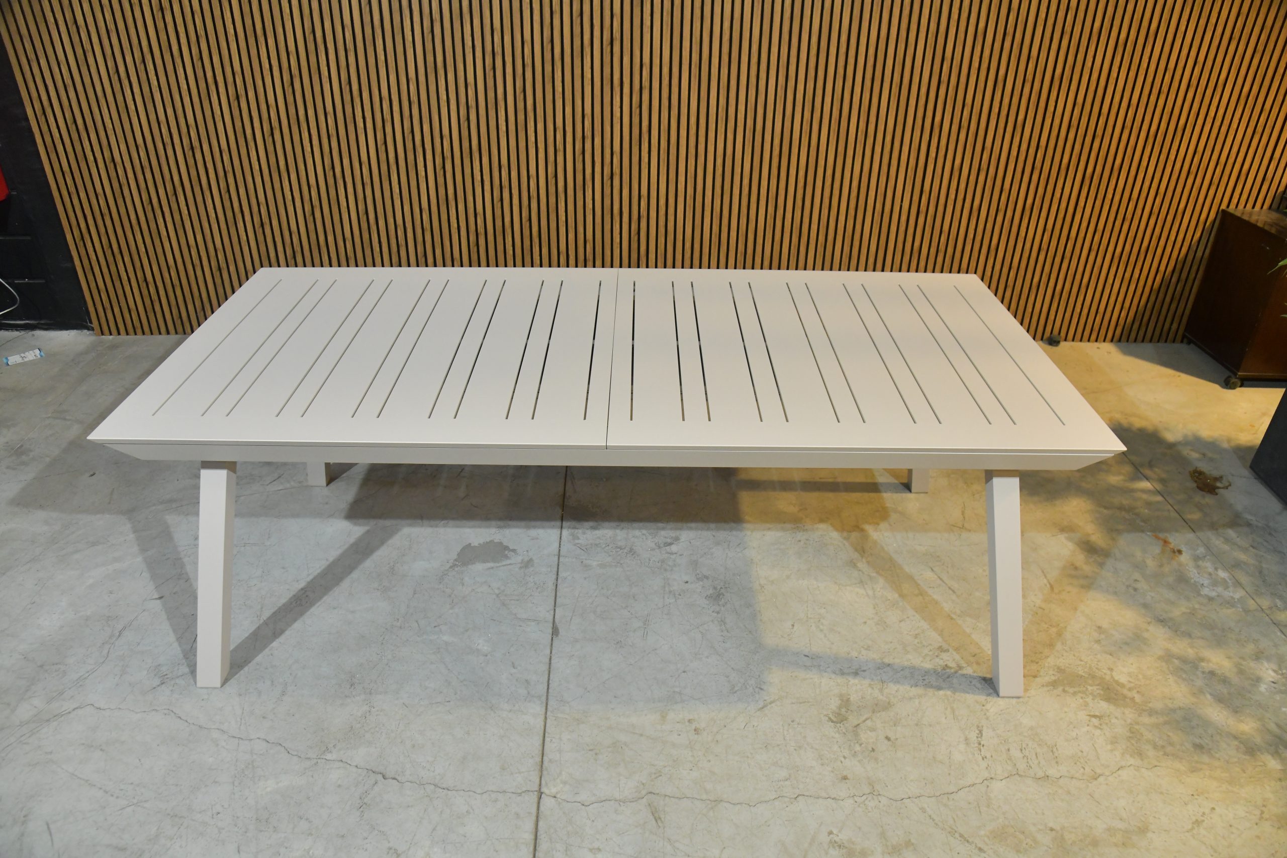 שולחן אלומיניום סופר פרימיום שמפניה נפתח ל-3 מ'